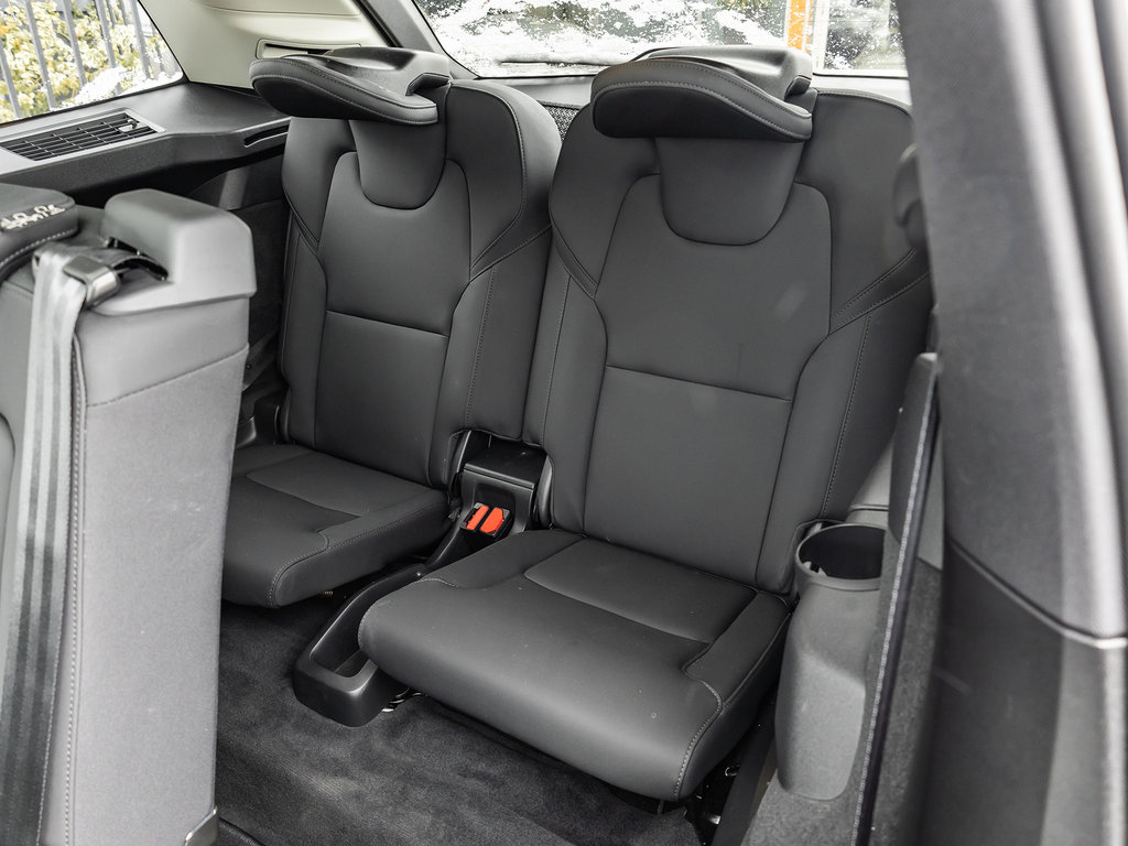2025 Volvo XC90 Core Bright Theme-26