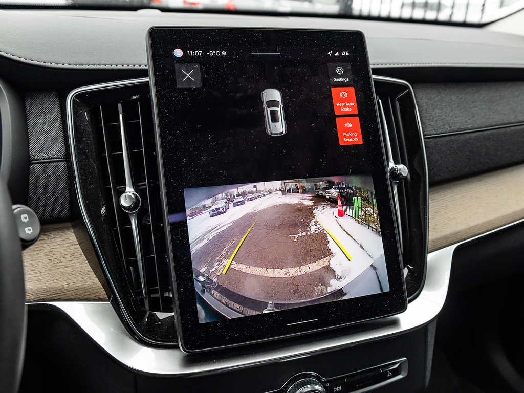 2025 Volvo XC90 Core Bright Theme-12