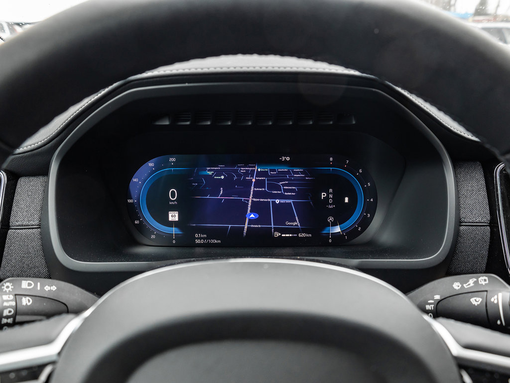 2025 Volvo XC90 Core Bright Theme-9