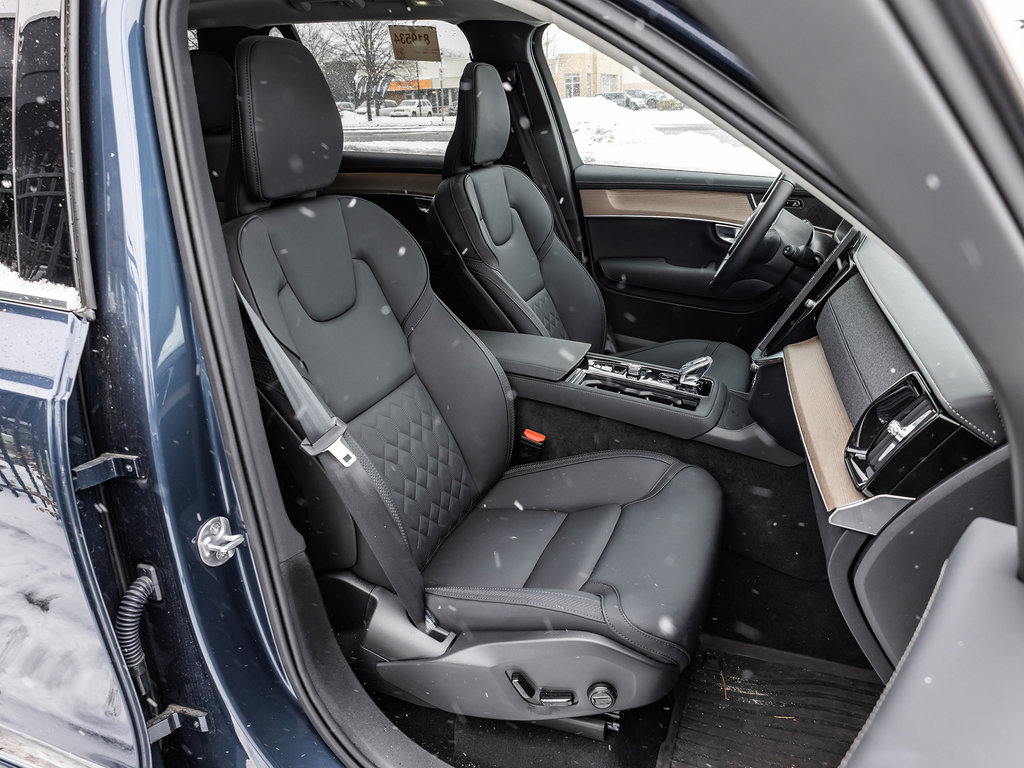 2025 Volvo XC90 Core Bright Theme-24