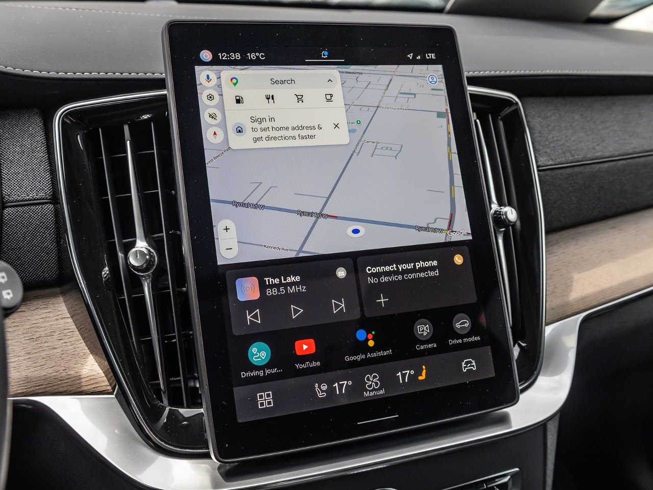 2025 Volvo XC90 Core Bright Theme-13