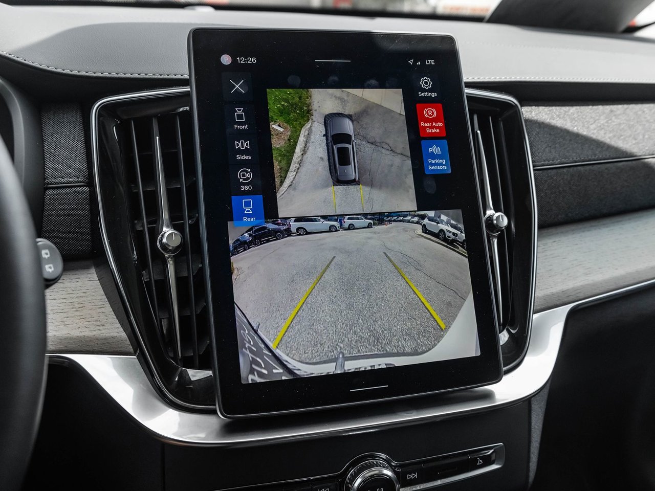 2025 Volvo XC90 Plus Bright Theme-13