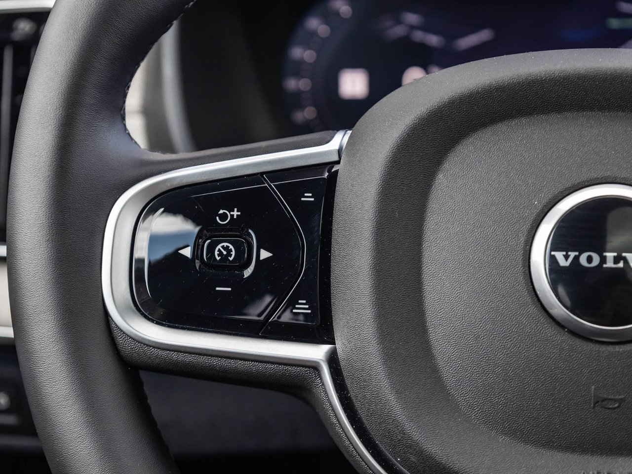 2026 Volvo XC90 Ultra Dark Theme-10