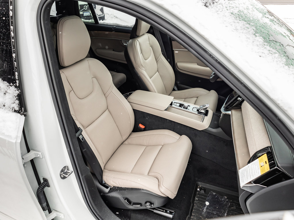 2026 Volvo XC90 Ultra Dark Theme-24