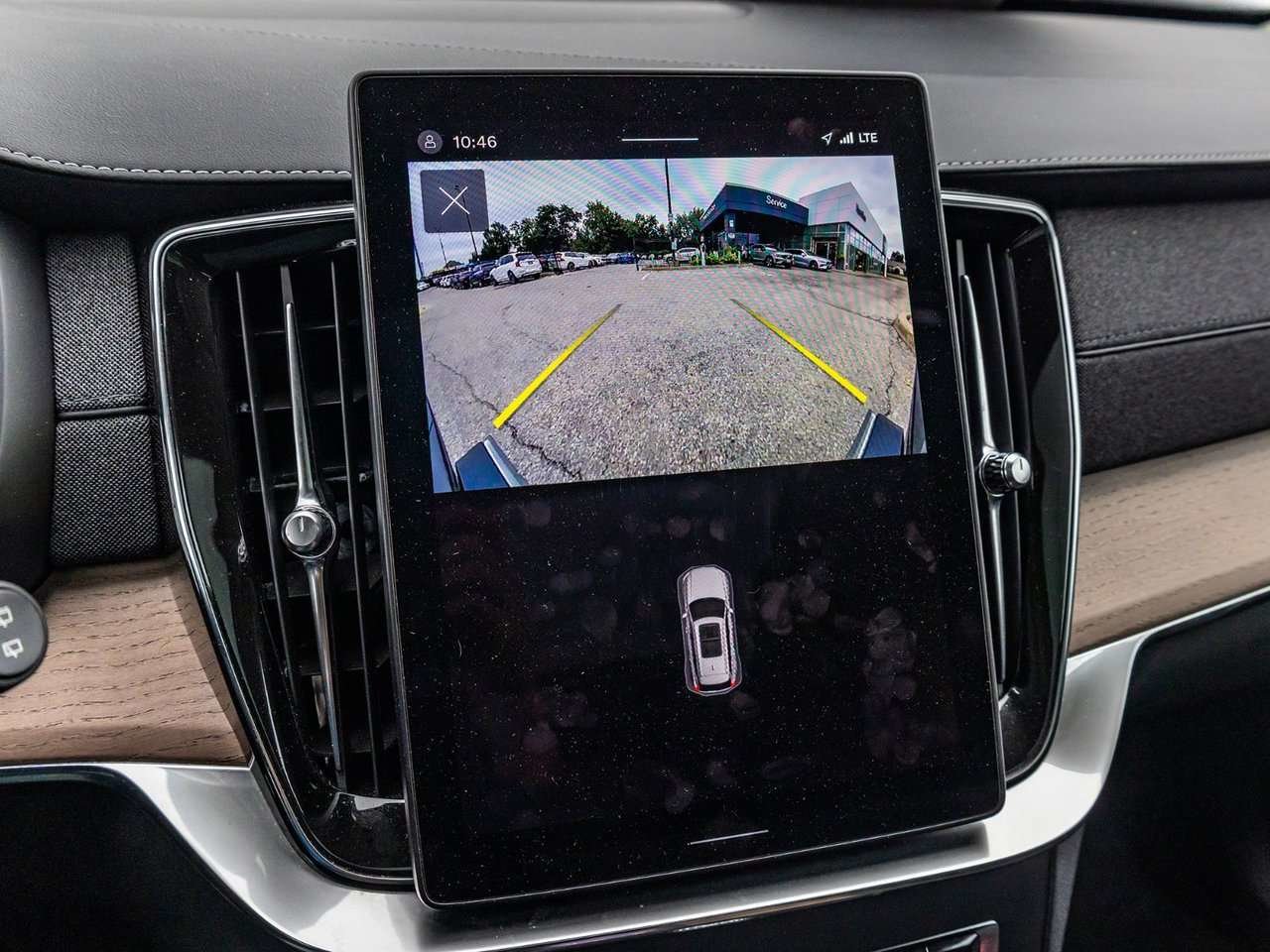 2026 Volvo XC90 Plus Dark Theme-13