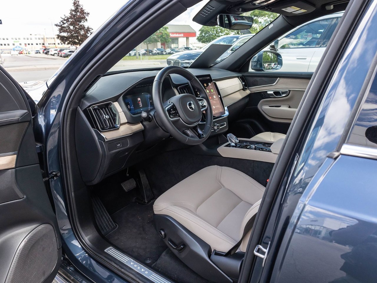 2026 Volvo XC90 Plus Bright Theme-6