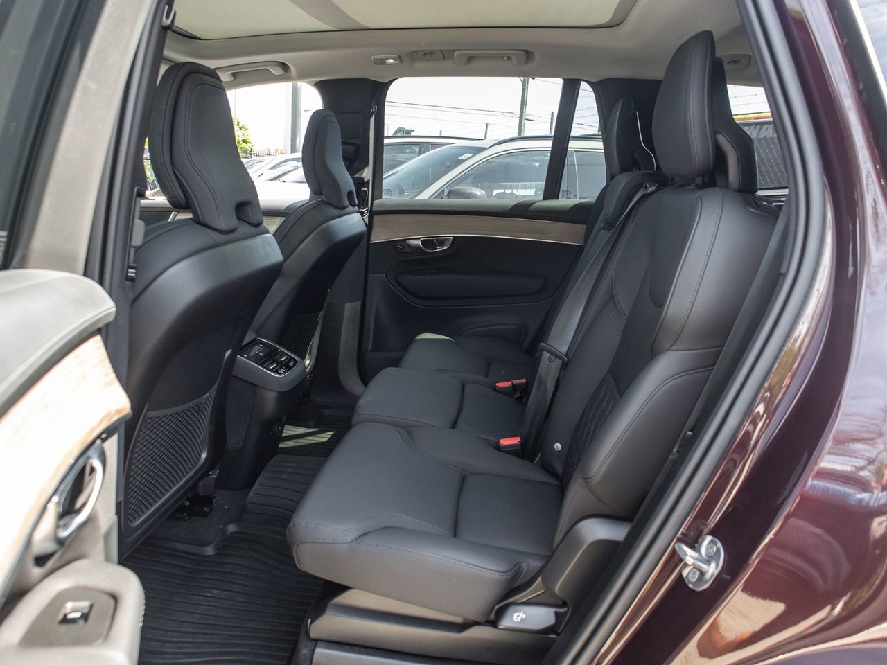 2026 Volvo XC90 Plus Bright Theme-26