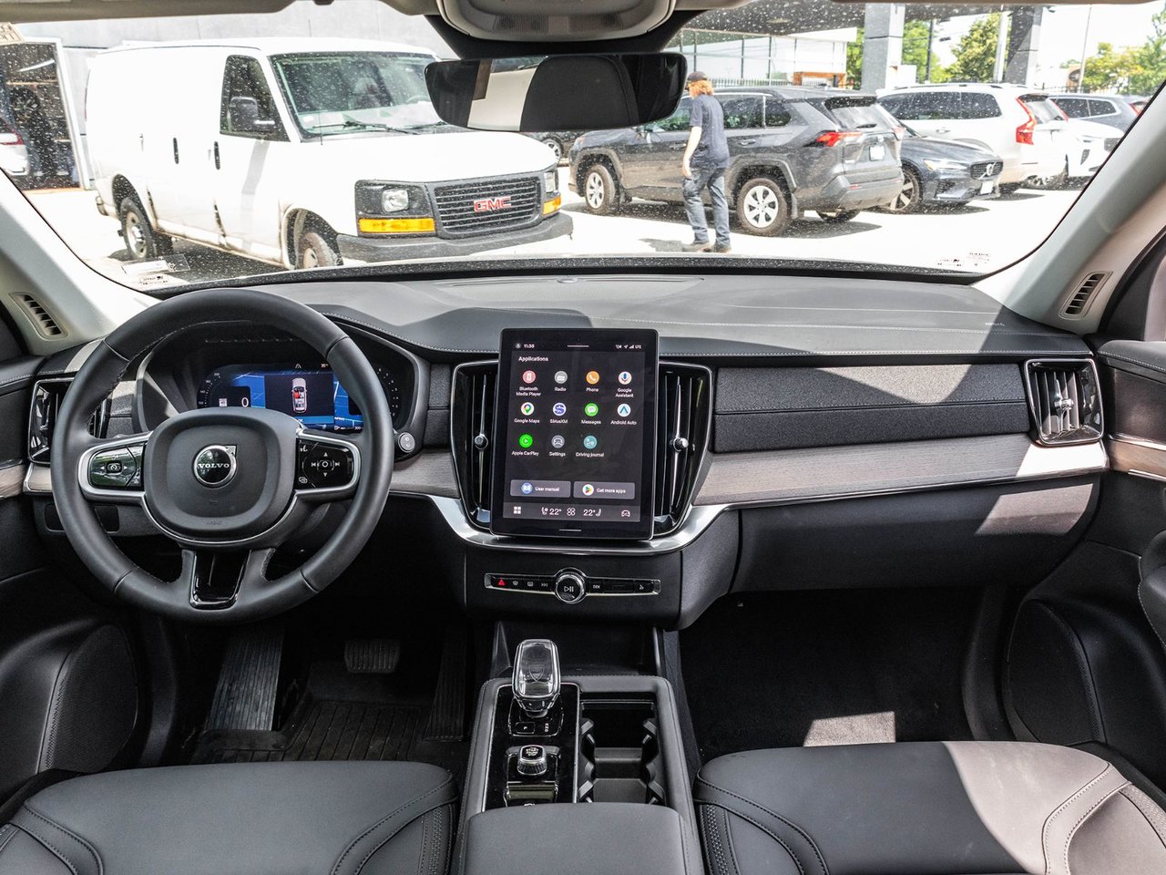 2026 Volvo XC90 Plus Dark Theme-24