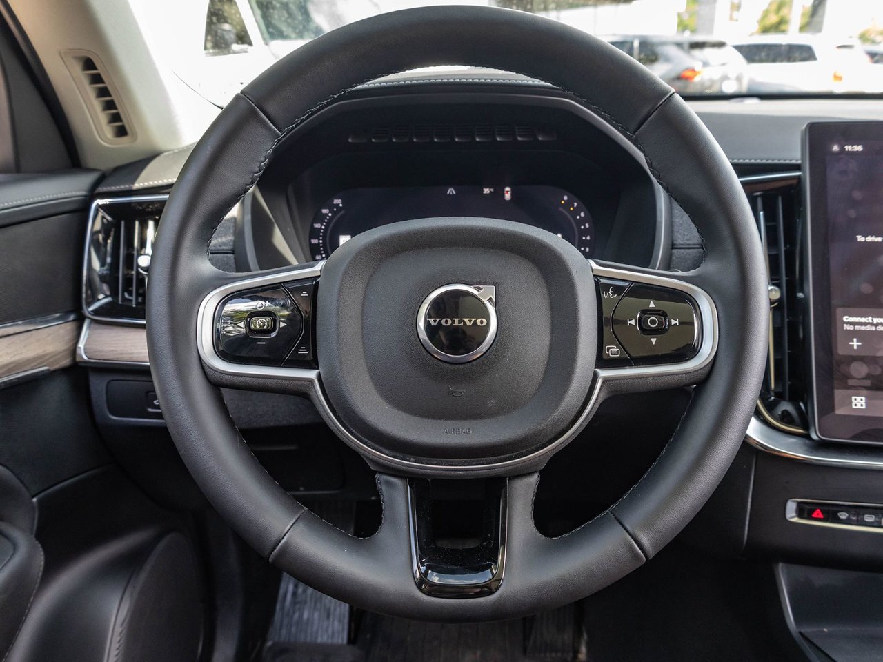 2026 Volvo XC90 Plus Dark Theme-7