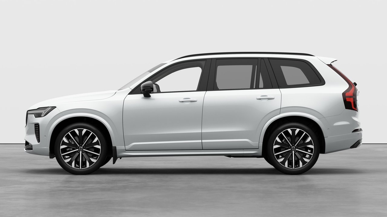 2027 Volvo XC90 Plus Dark Theme-7
