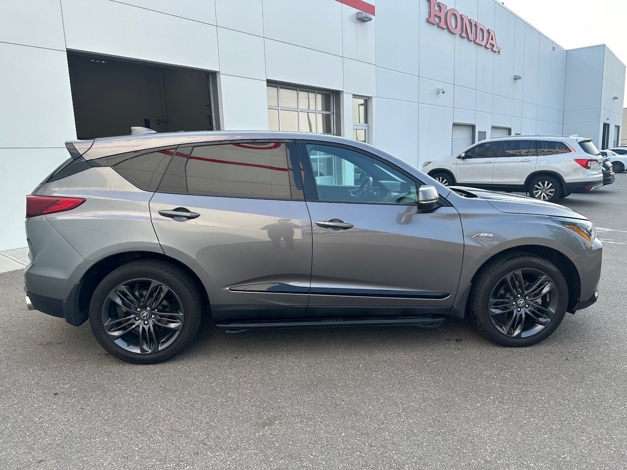 Used 2022  Acura SH-AWD A-Spec image 10