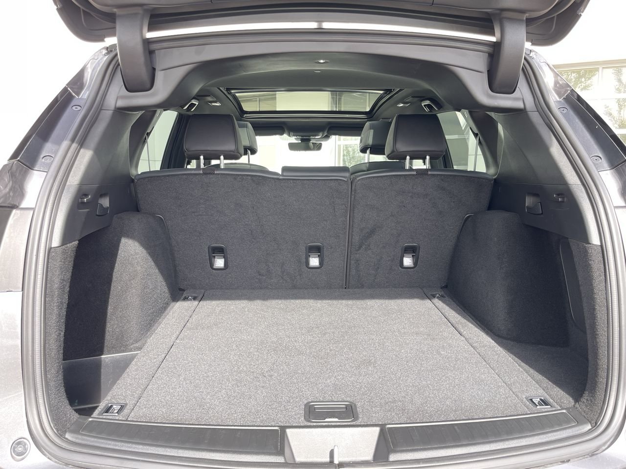 Used 2022  Acura SH-AWD A-Spec image 32