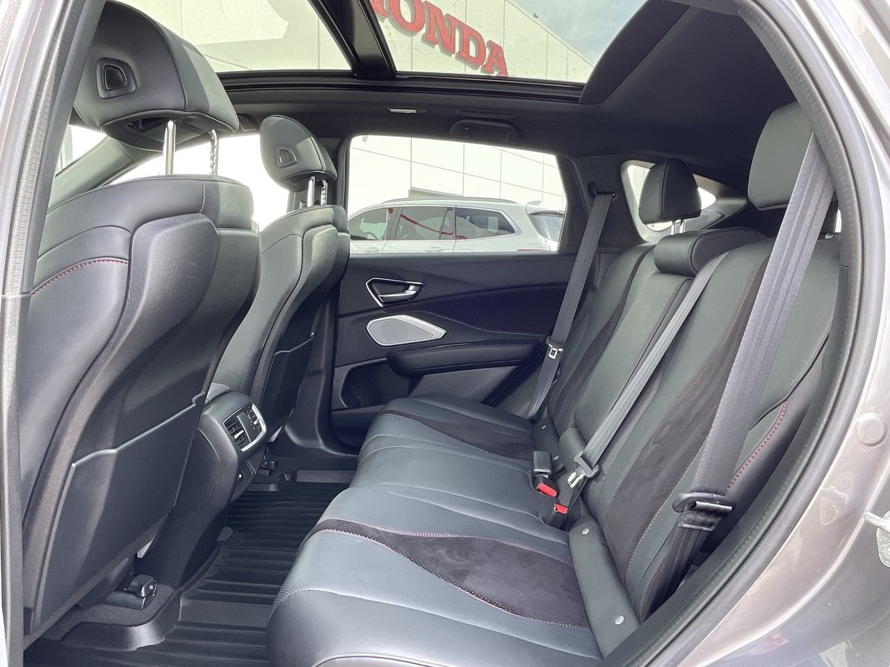 Used 2022  Acura SH-AWD A-Spec image 31