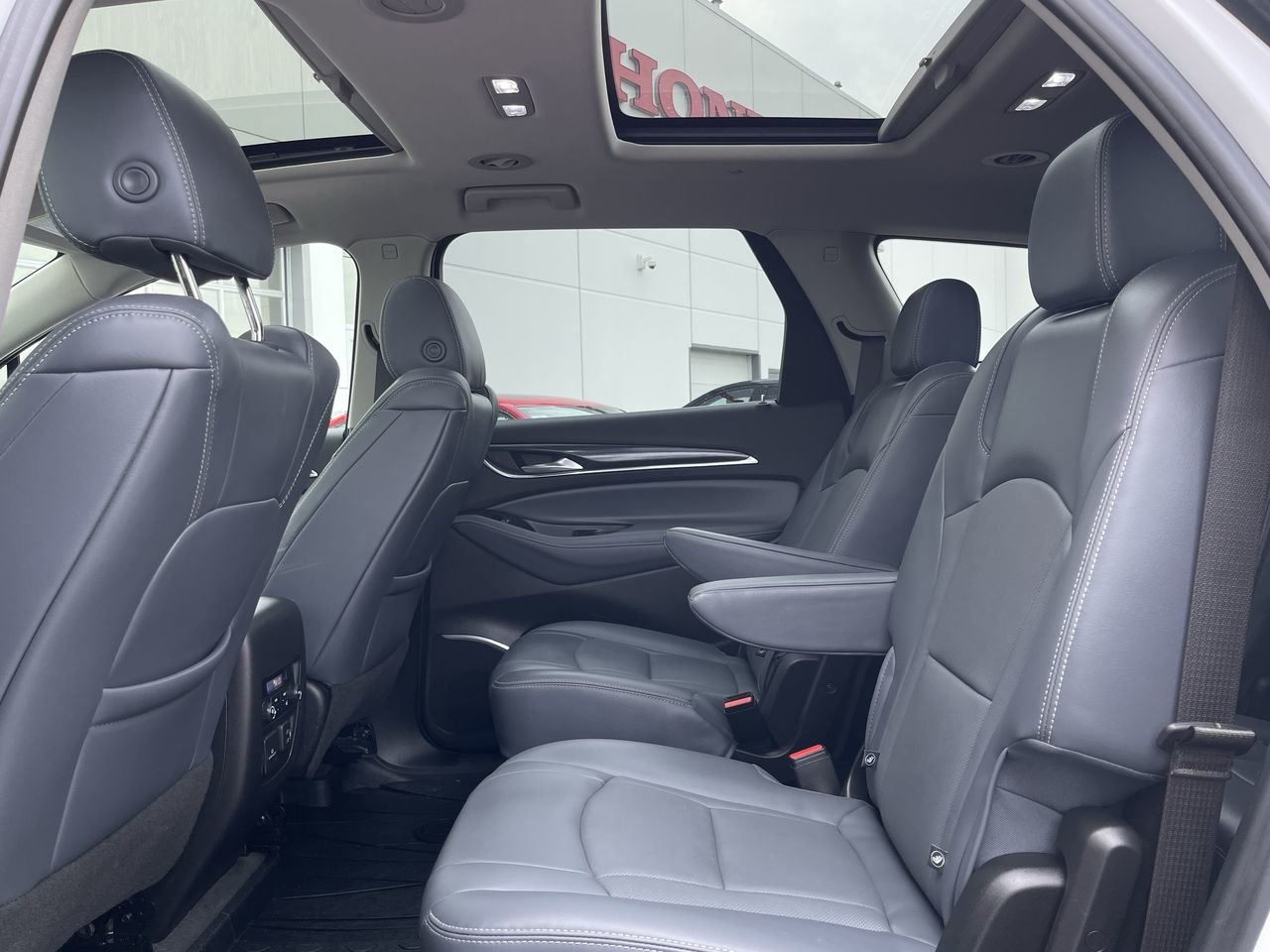 Used 2020  Buick AWD Premium image 30