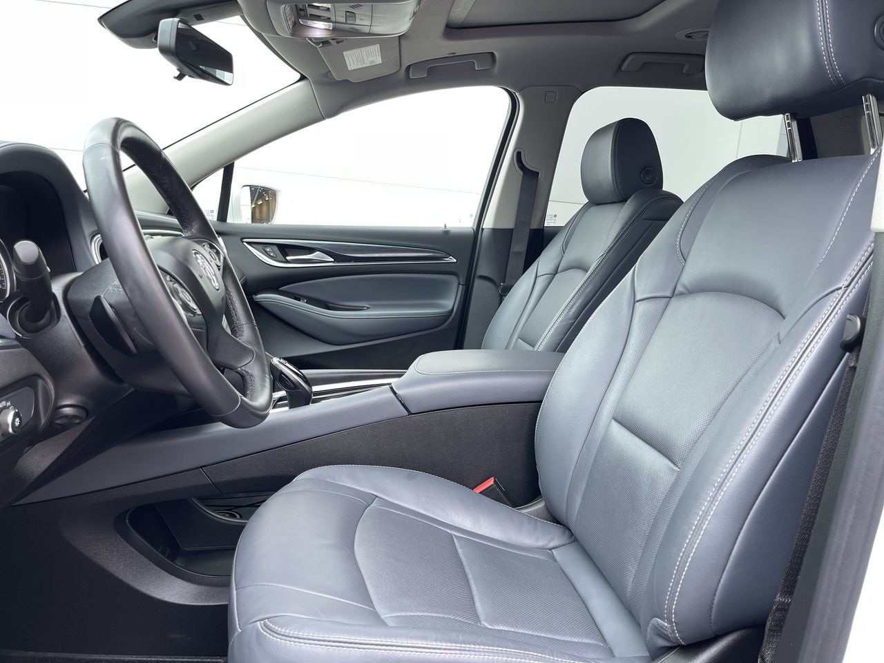 Used 2020  Buick AWD Premium image 19