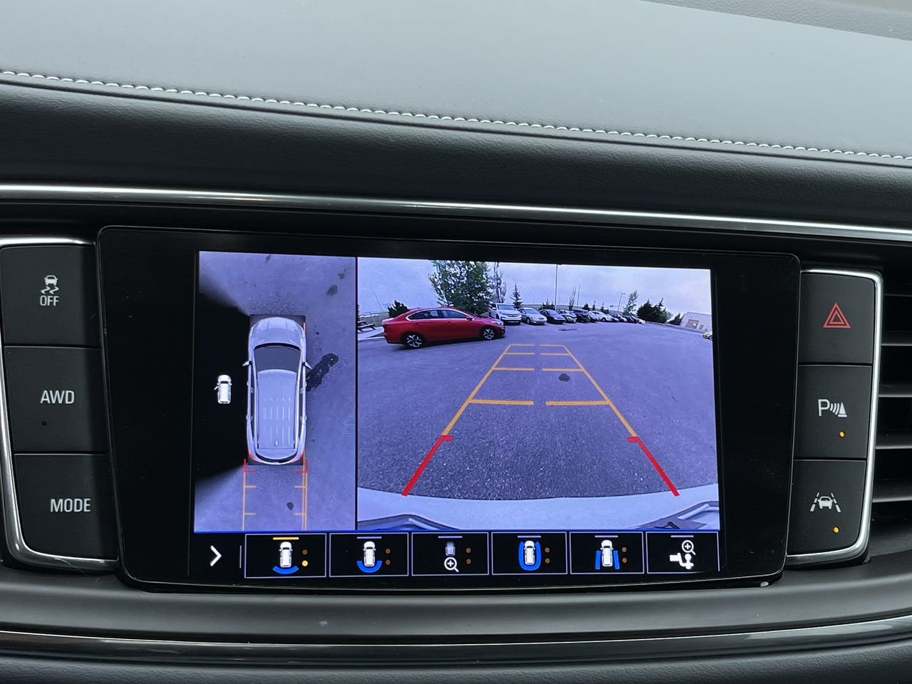Used 2020  Buick AWD Premium image 25