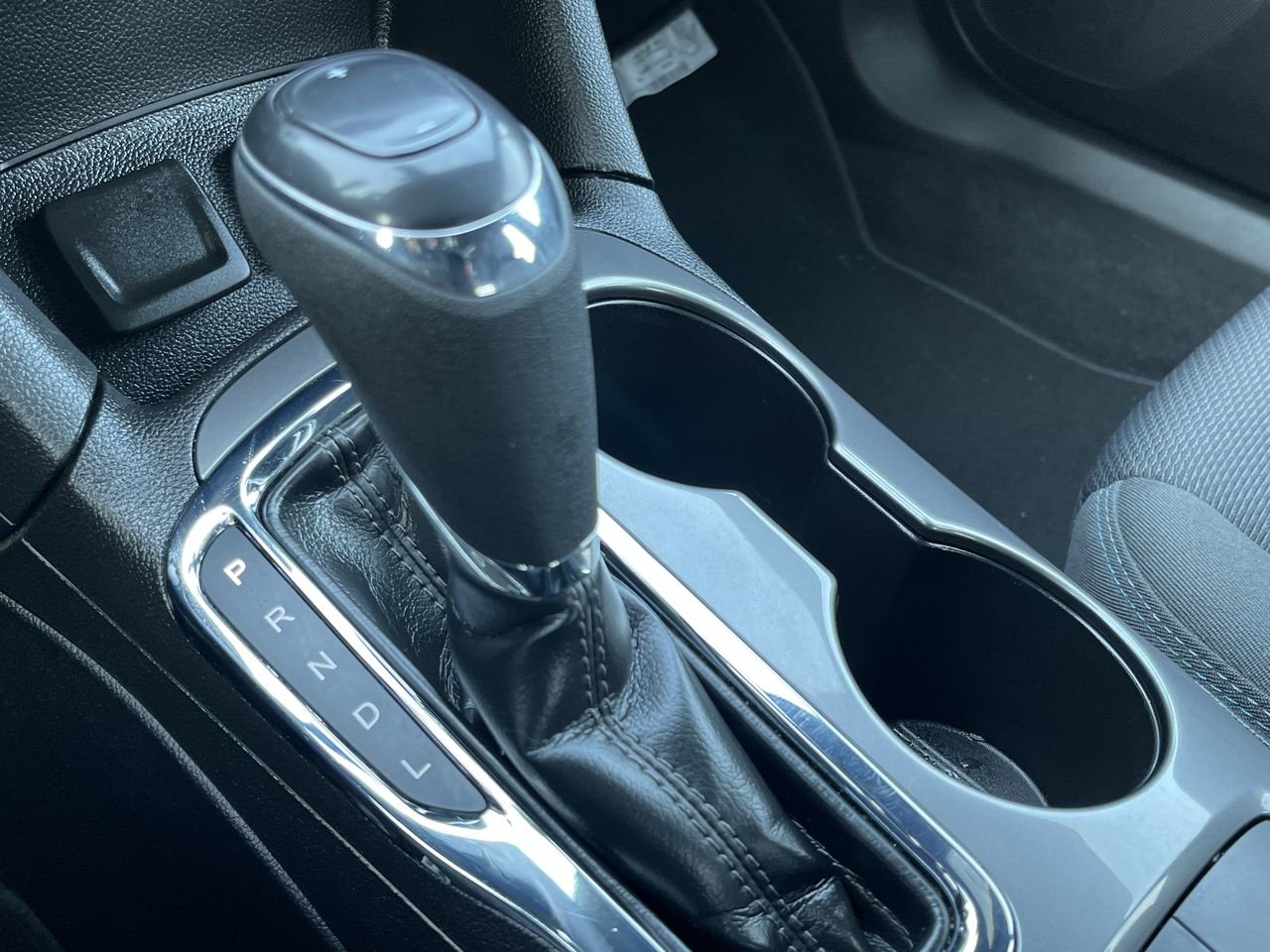 Used 2018  Chevrolet Hatchback LT - 6AT image 27