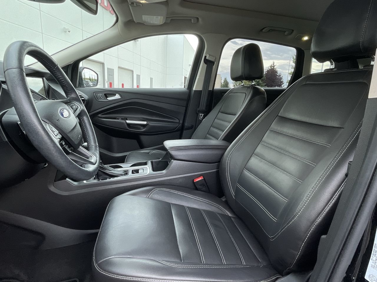 Used 2017  Ford Titanium - 4WD image 19