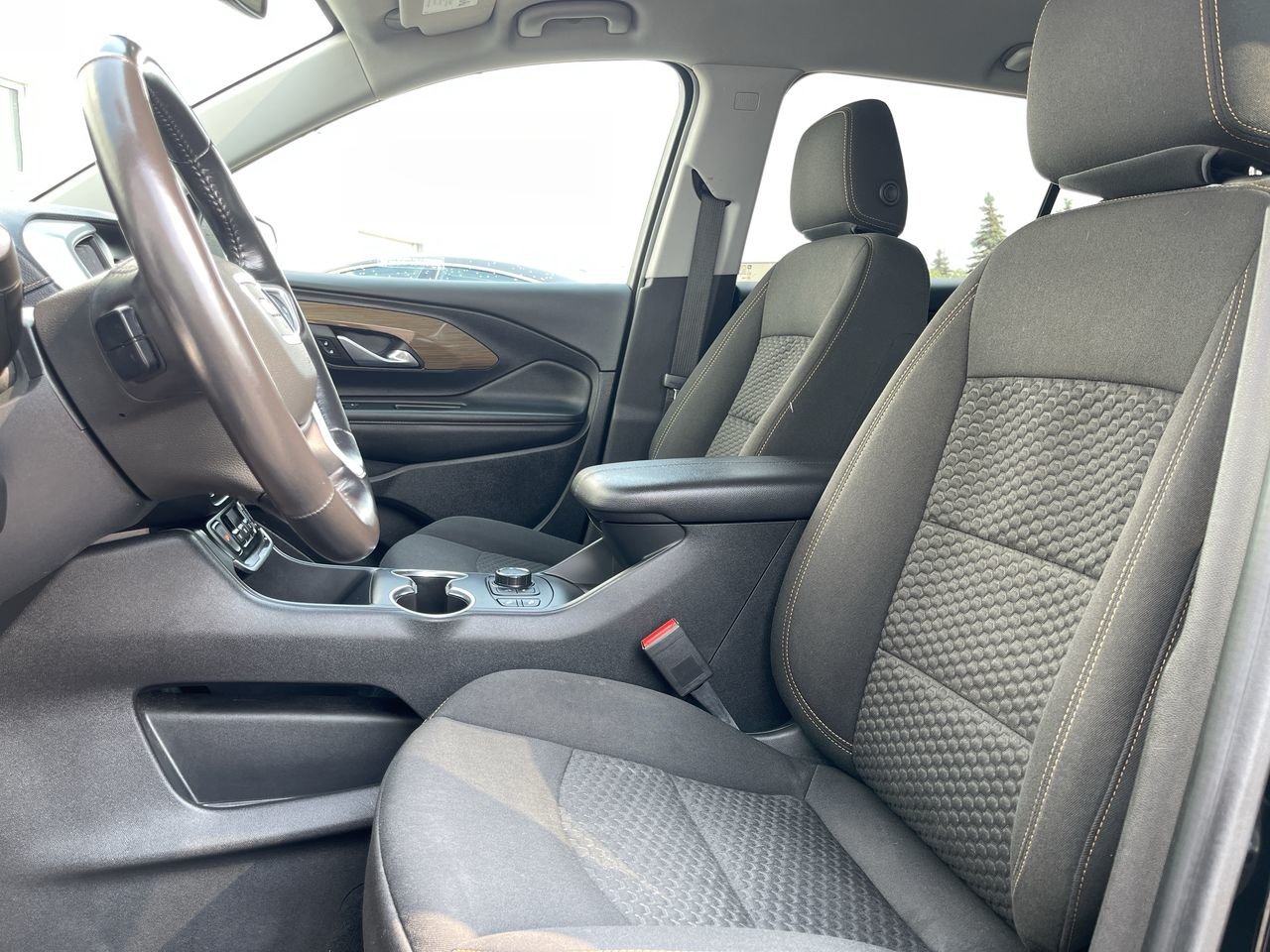 Used 2020 Ebony Twilight (MET) GMC AWD SLE image 19