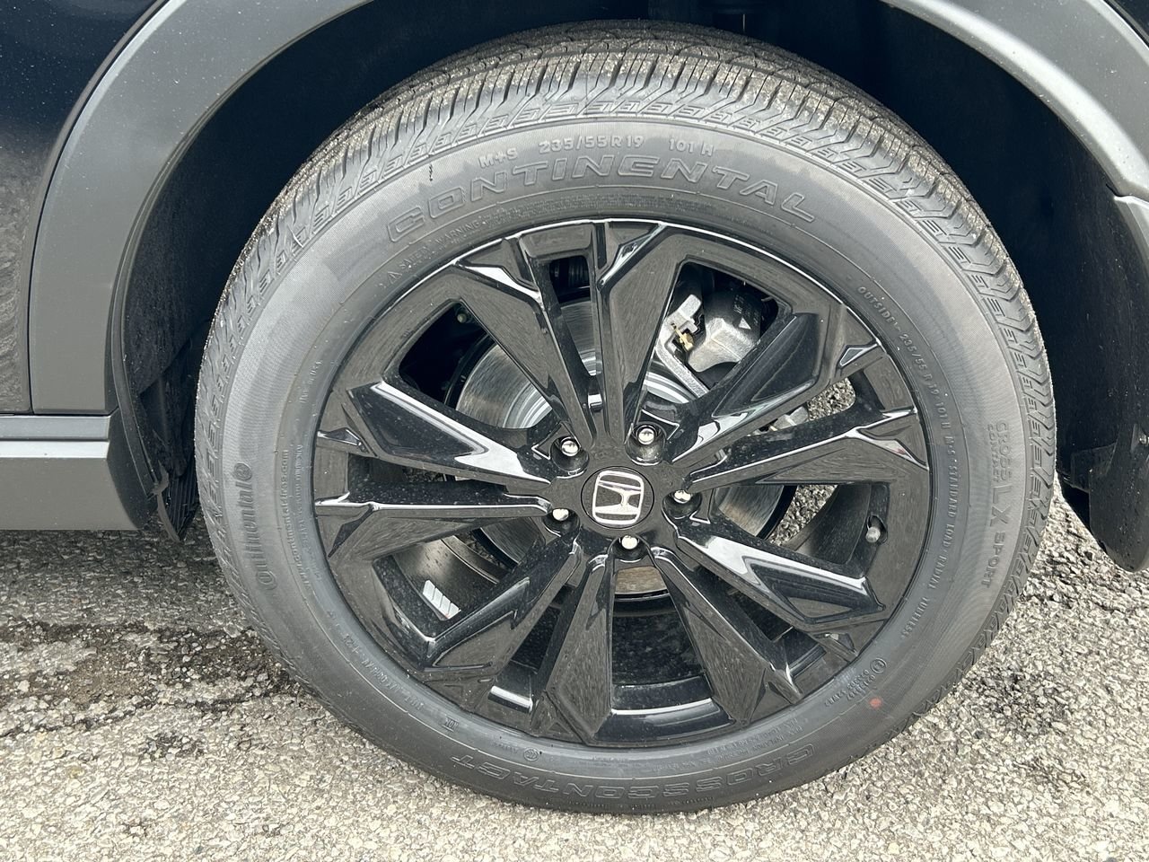 New 2023 Crystal Black Pearl Honda TOURING HYBRID image 18