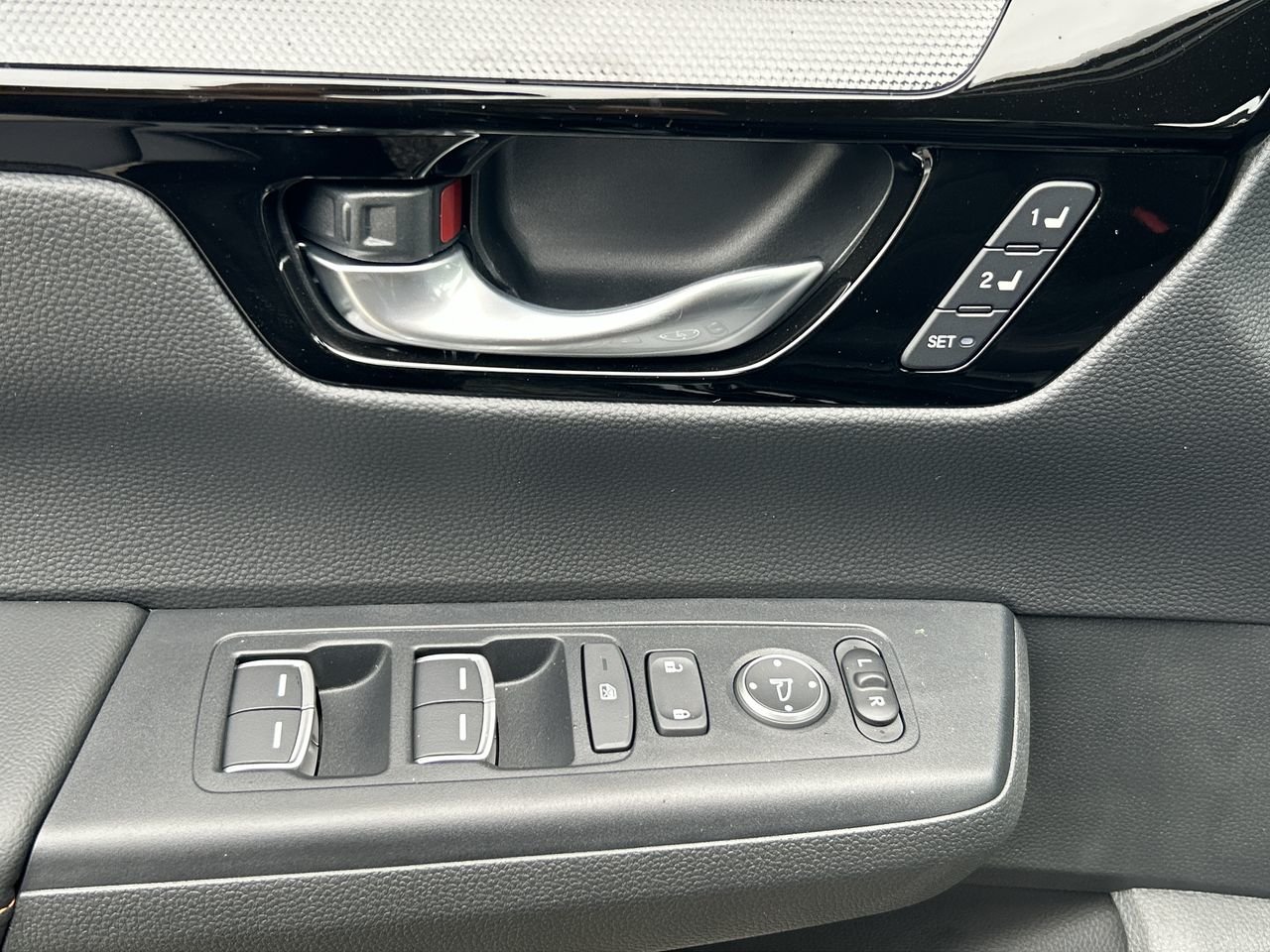 New 2023 Crystal Black Pearl Honda TOURING HYBRID image 21
