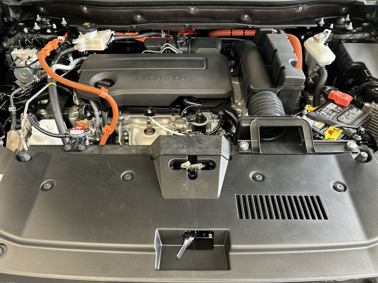 New 2024 Crystal Black Pearl Honda TOURING HYBRID image 19