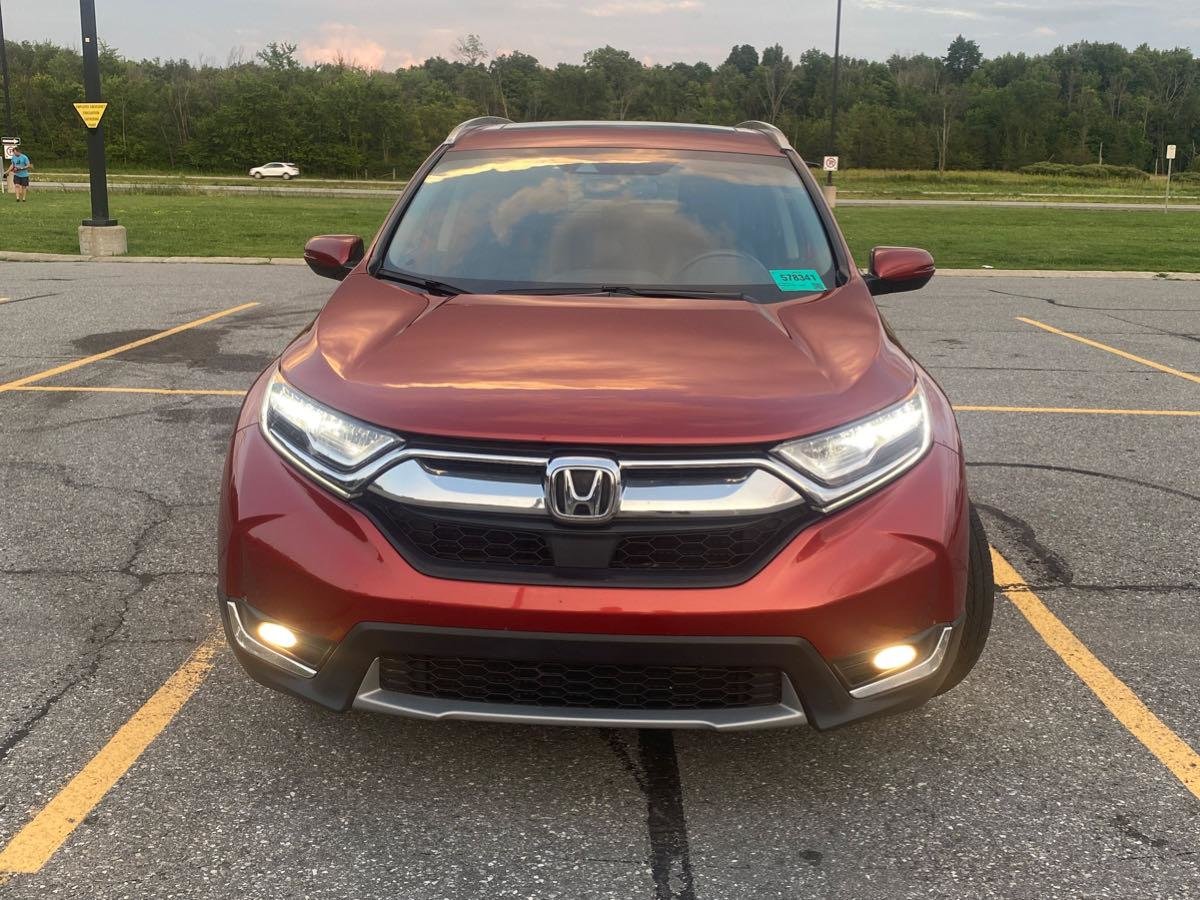 Used 2019  Honda Touring AWD CVT image 2