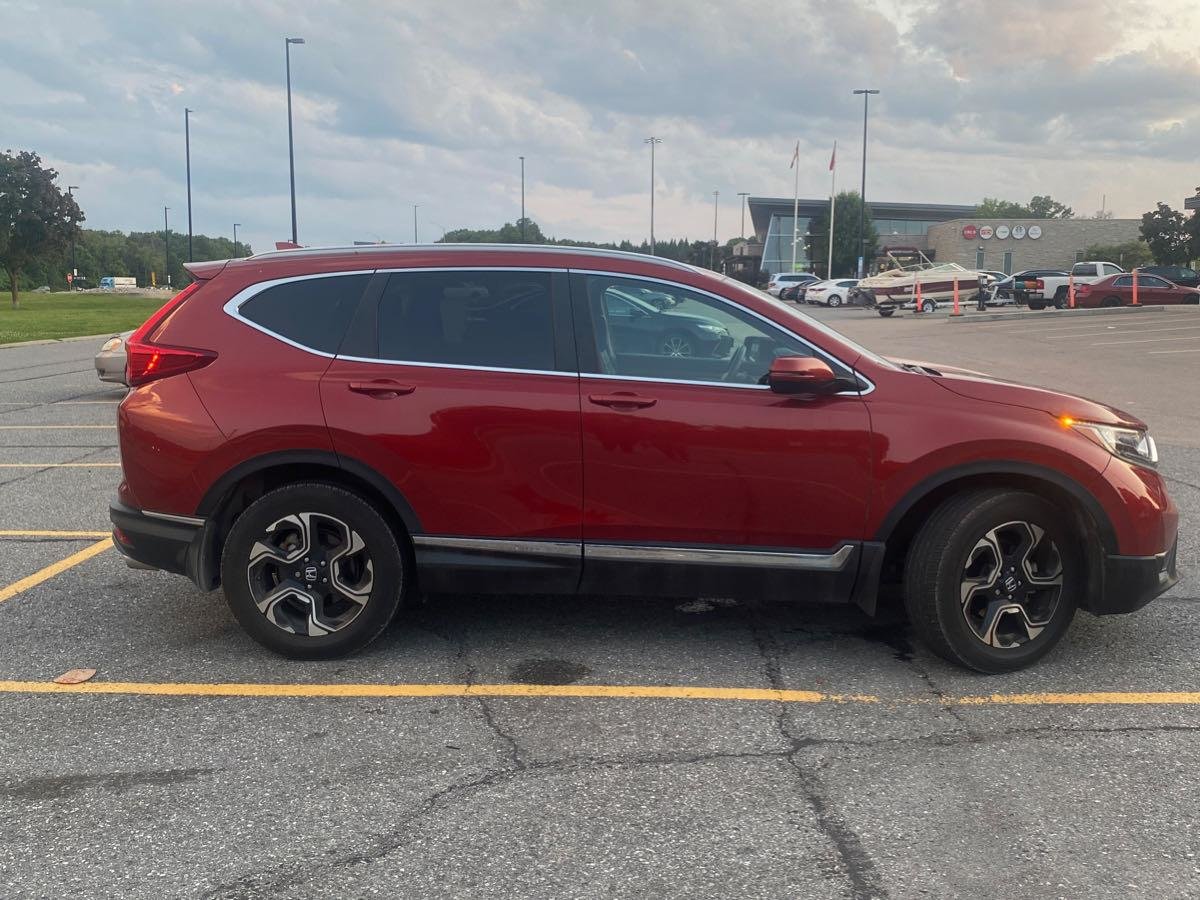 Used 2019  Honda Touring AWD CVT image 3