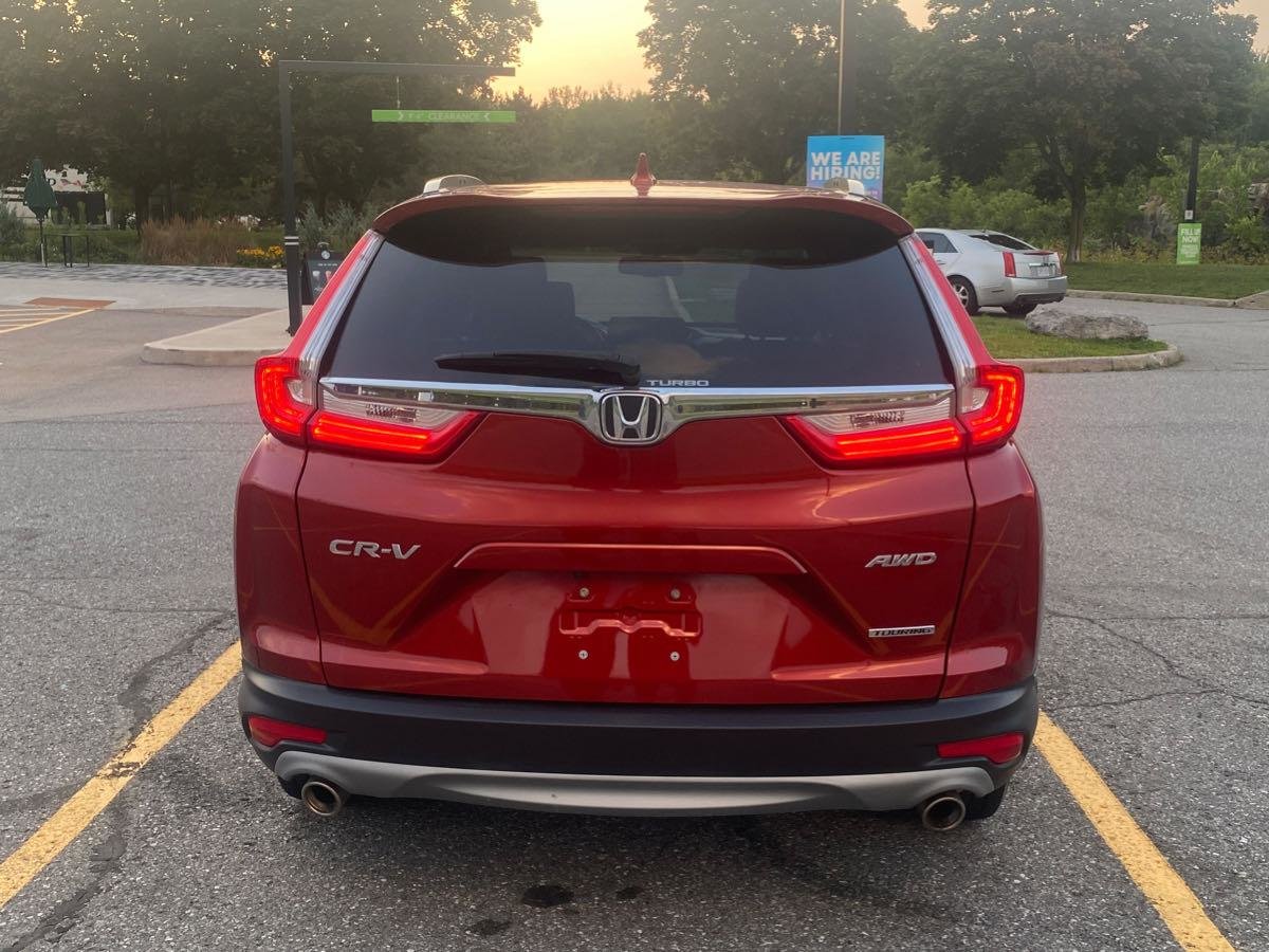 Used 2019  Honda Touring AWD CVT image 4