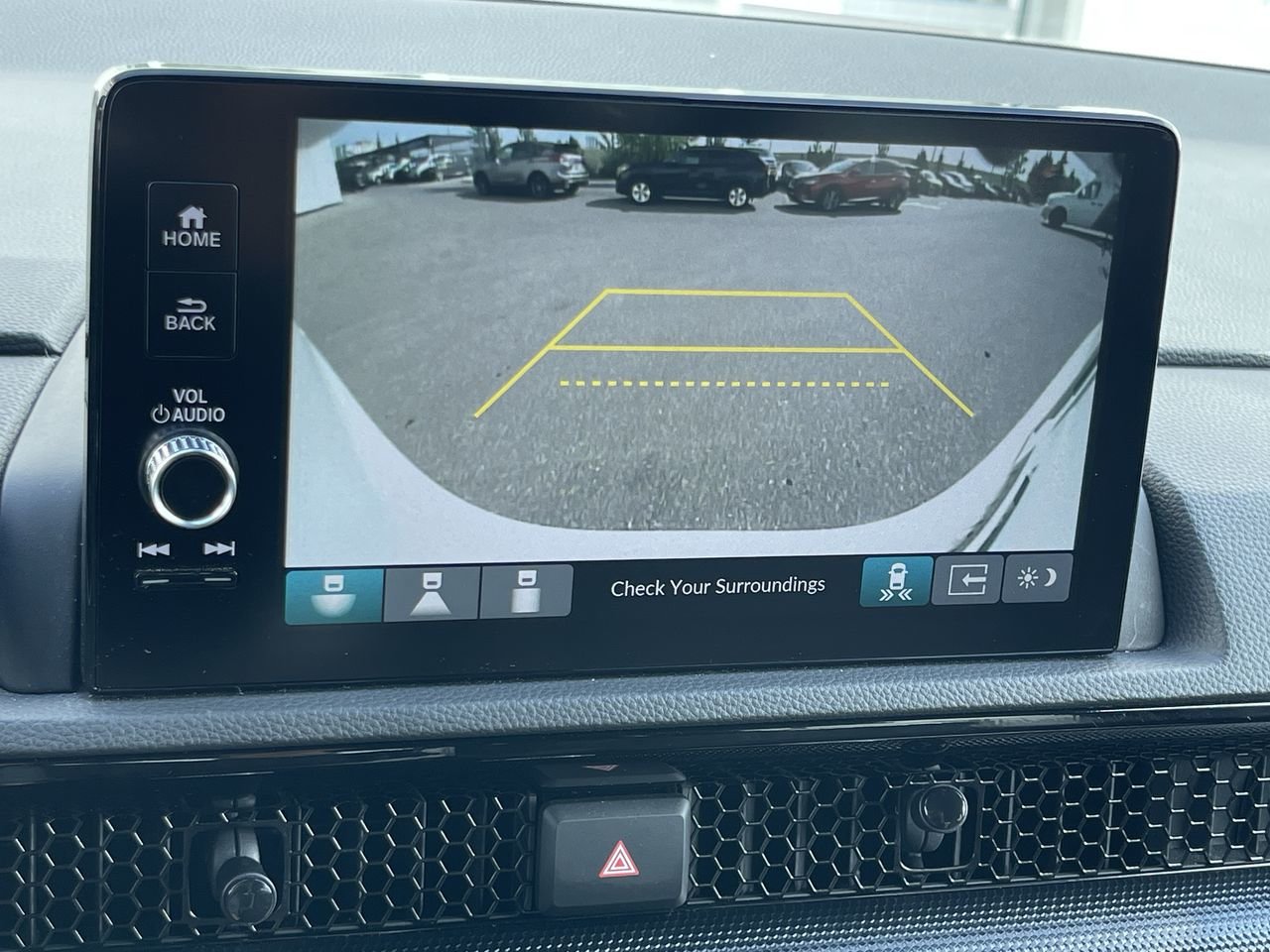 Certified Used 2023  Honda Touring Hybrid 4WD image 25