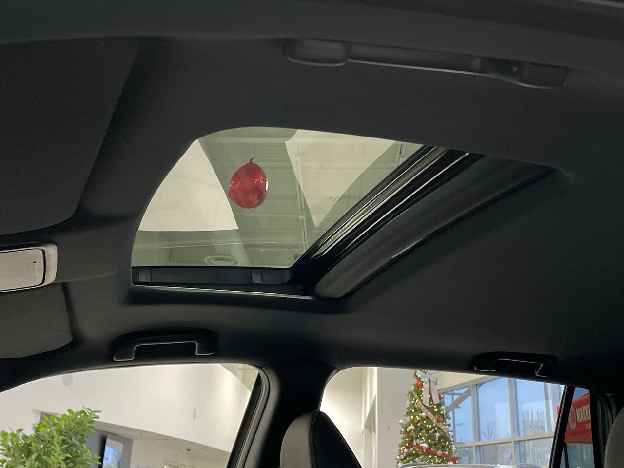 New 2023 Sonic Grey Pearl Honda TOURING image 31
