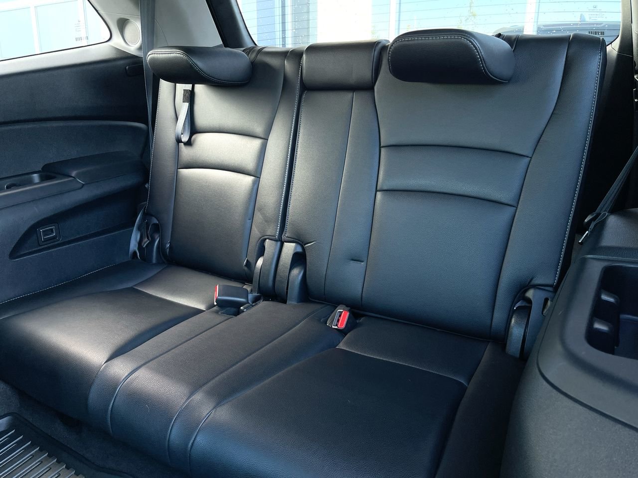 Used 2020  Honda Touring 7P image 32