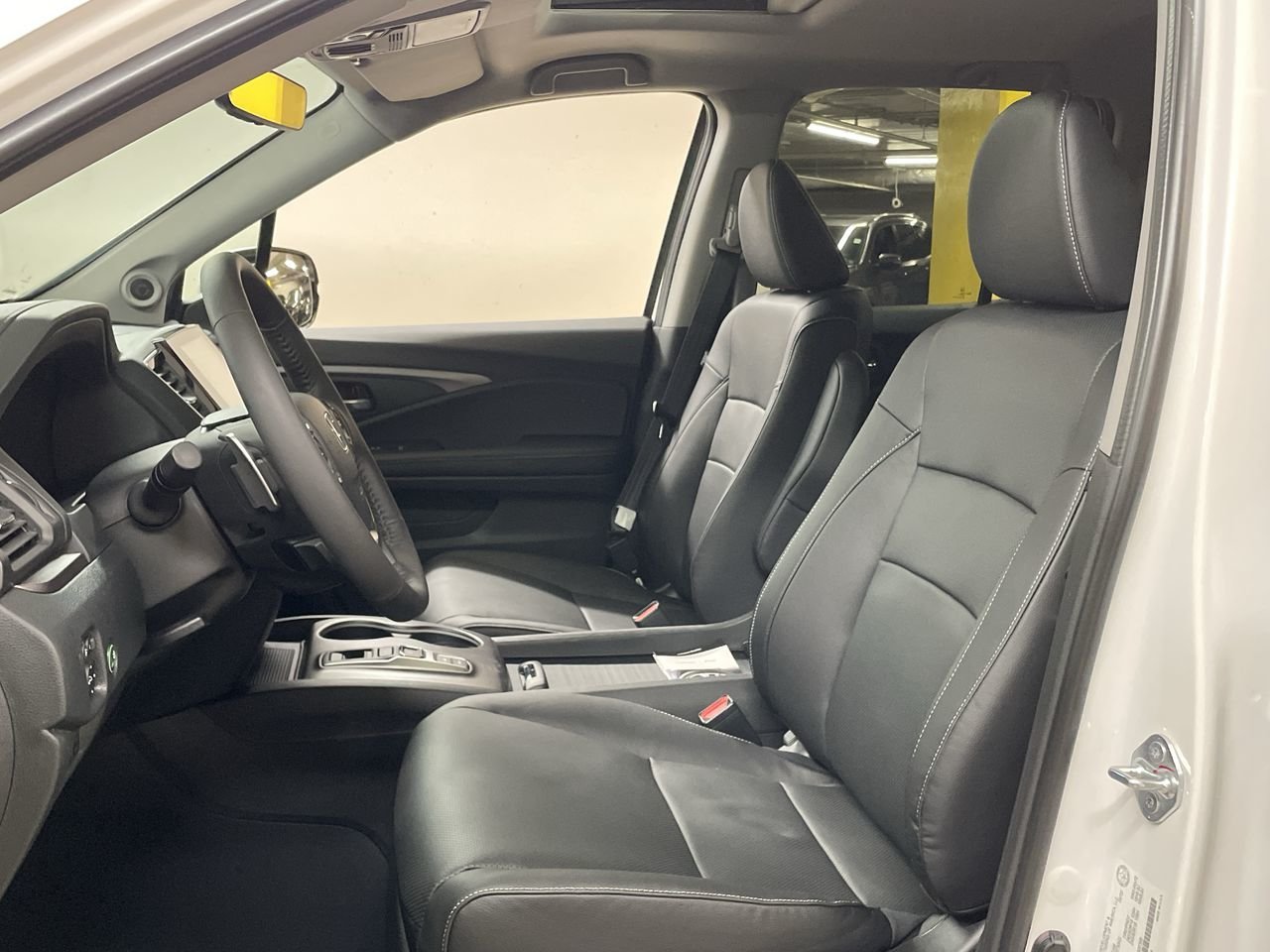 New 2023 Platinum White Pearl Honda TOURING image 22