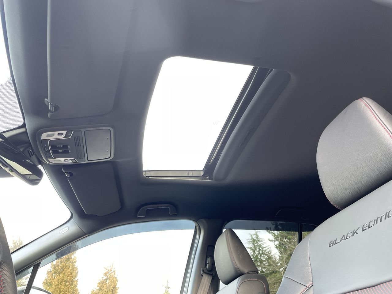 New 2023 Platinum White Pearl Honda BLACK EDITION image 31