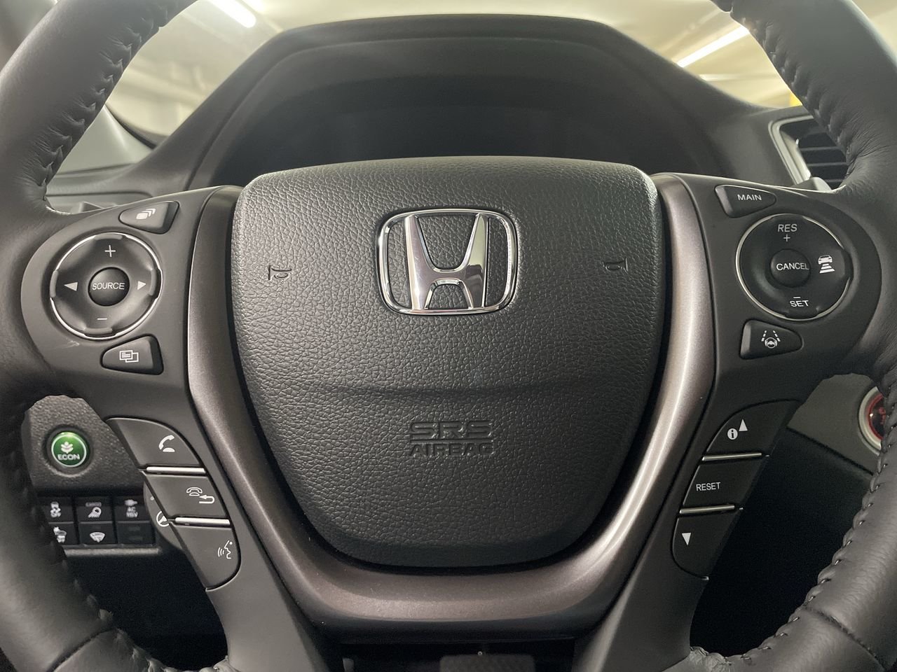 New 2023 Sonic Grey Pearl Honda TOURING image 21
