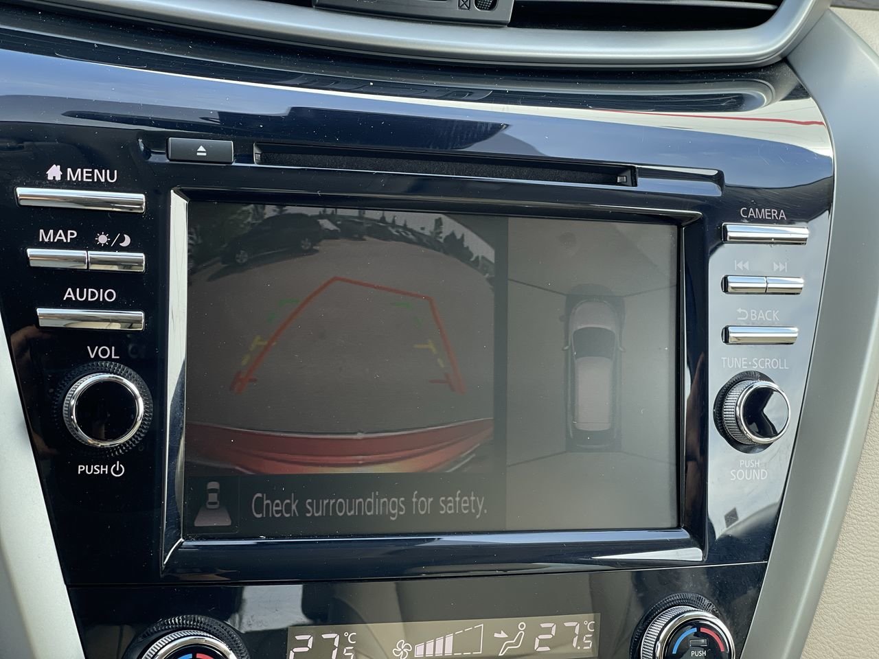 Used 2019  Nissan Platinum AWD CVT image 25