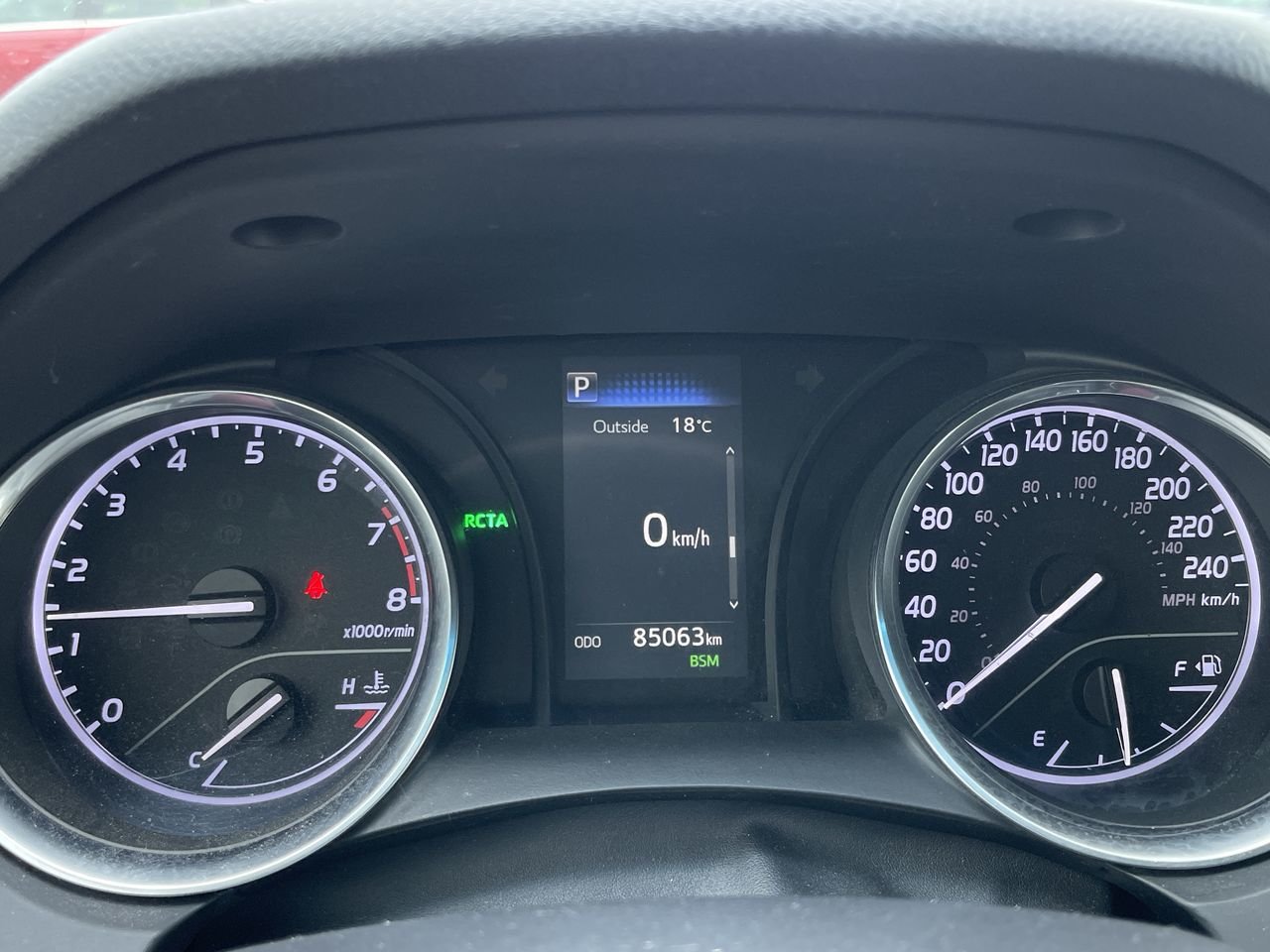 Used 2018 Pre-Dawn Grey Mica Toyota 4-Door Sedan LE 8A image 23