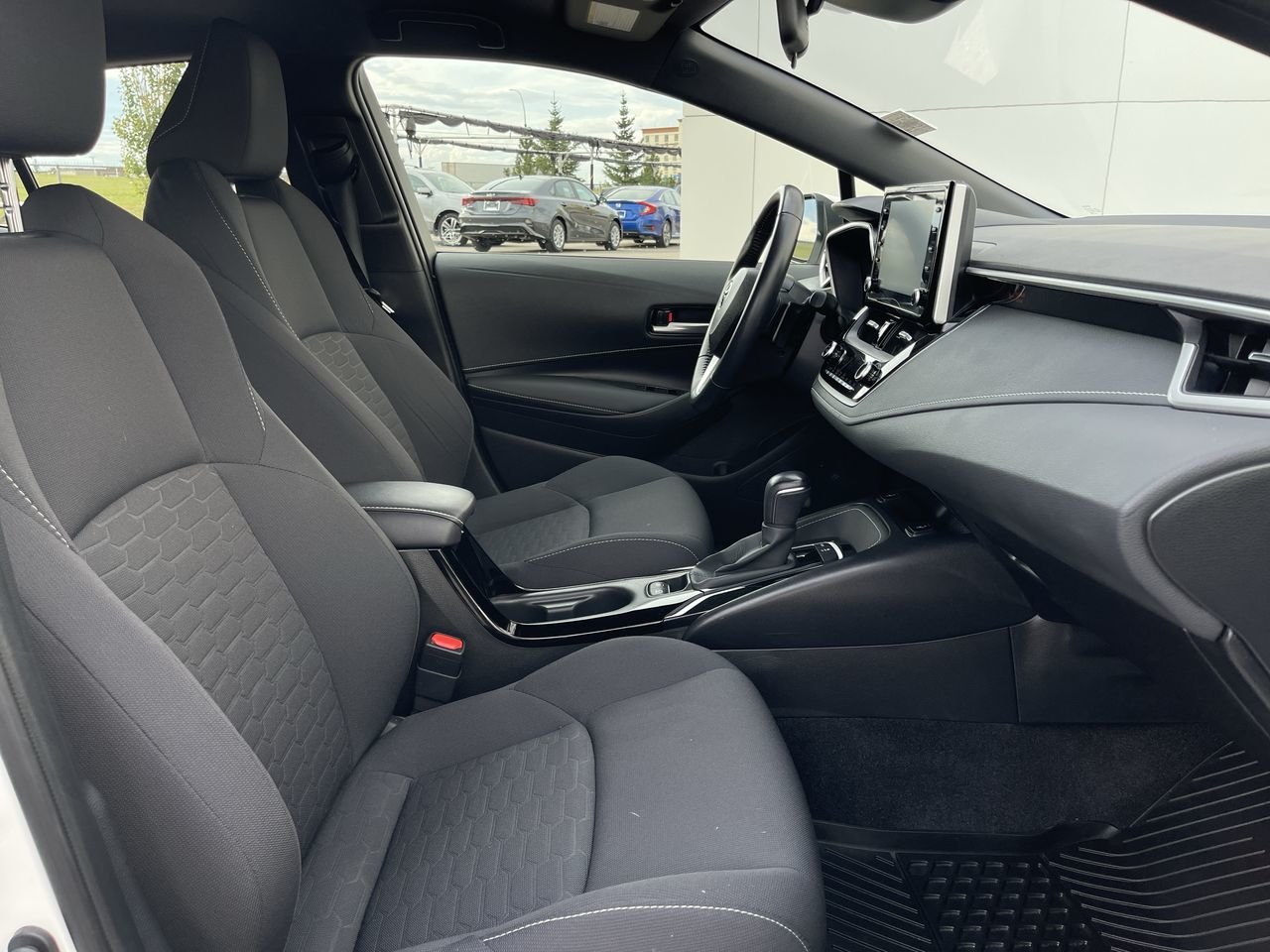 Used 2022  Toyota CVT image 30