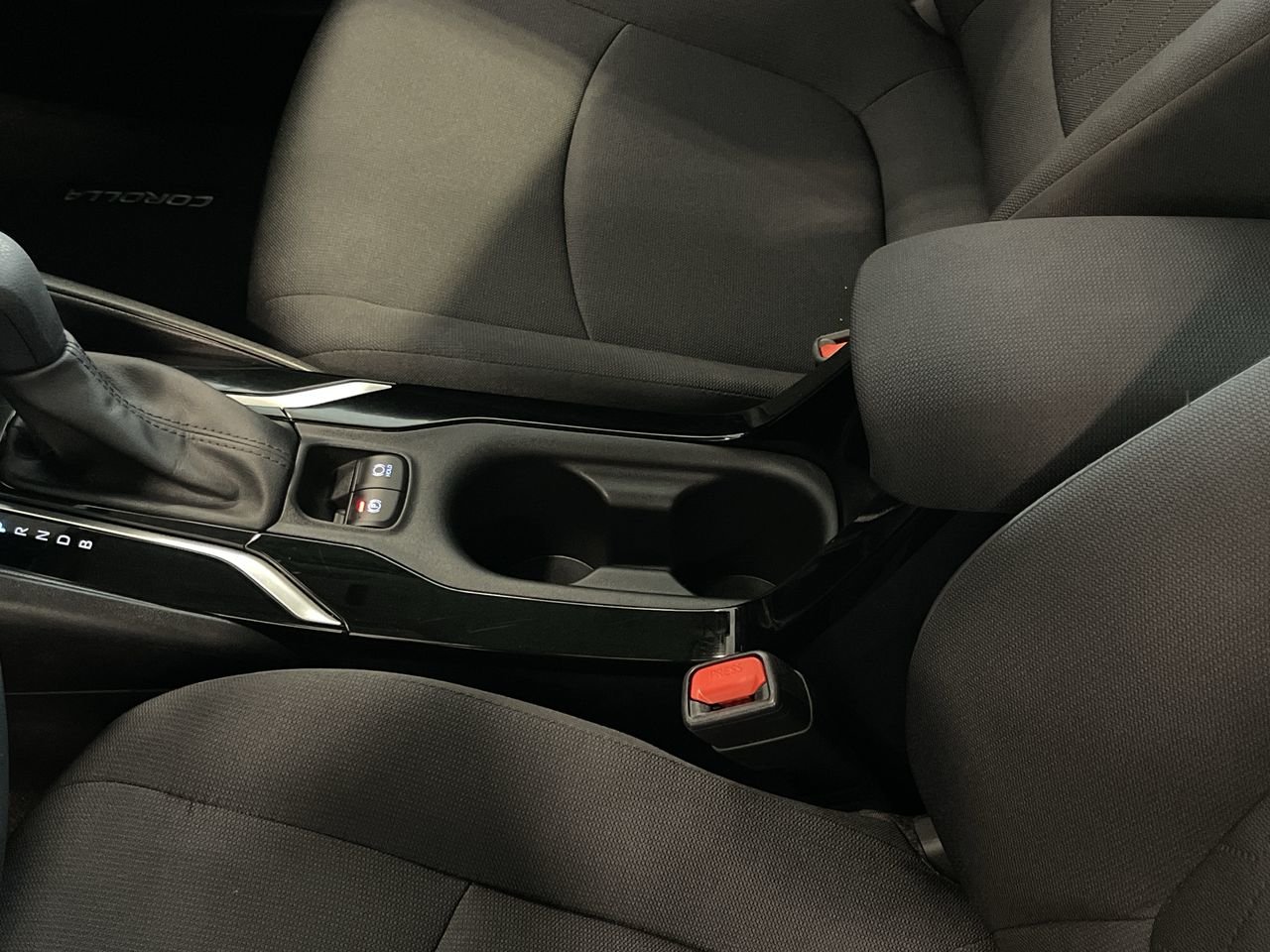Used 2022  Toyota LE CVT image 27