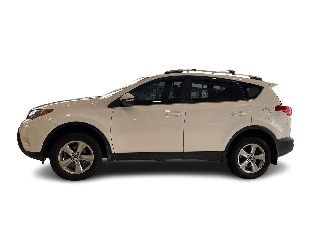 Used 2015 Alpine White Toyota AWD XLE image 5