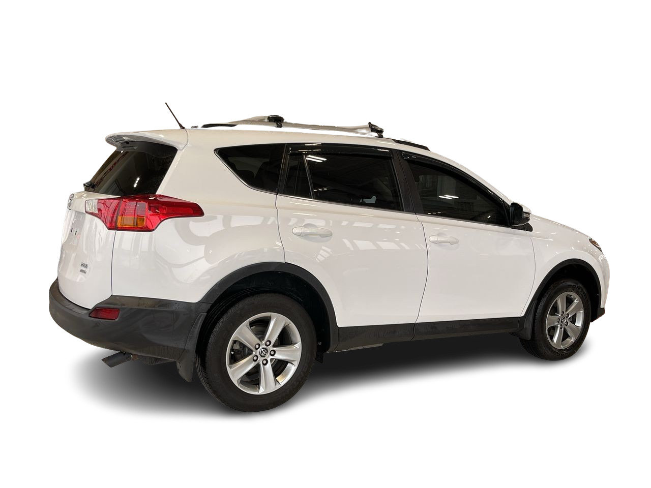 Used 2015 Alpine White Toyota AWD XLE image 12