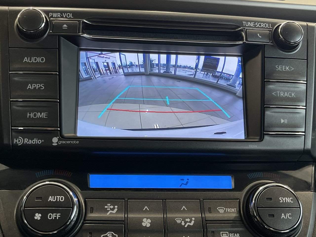 Used 2015 Alpine White Toyota AWD XLE image 24