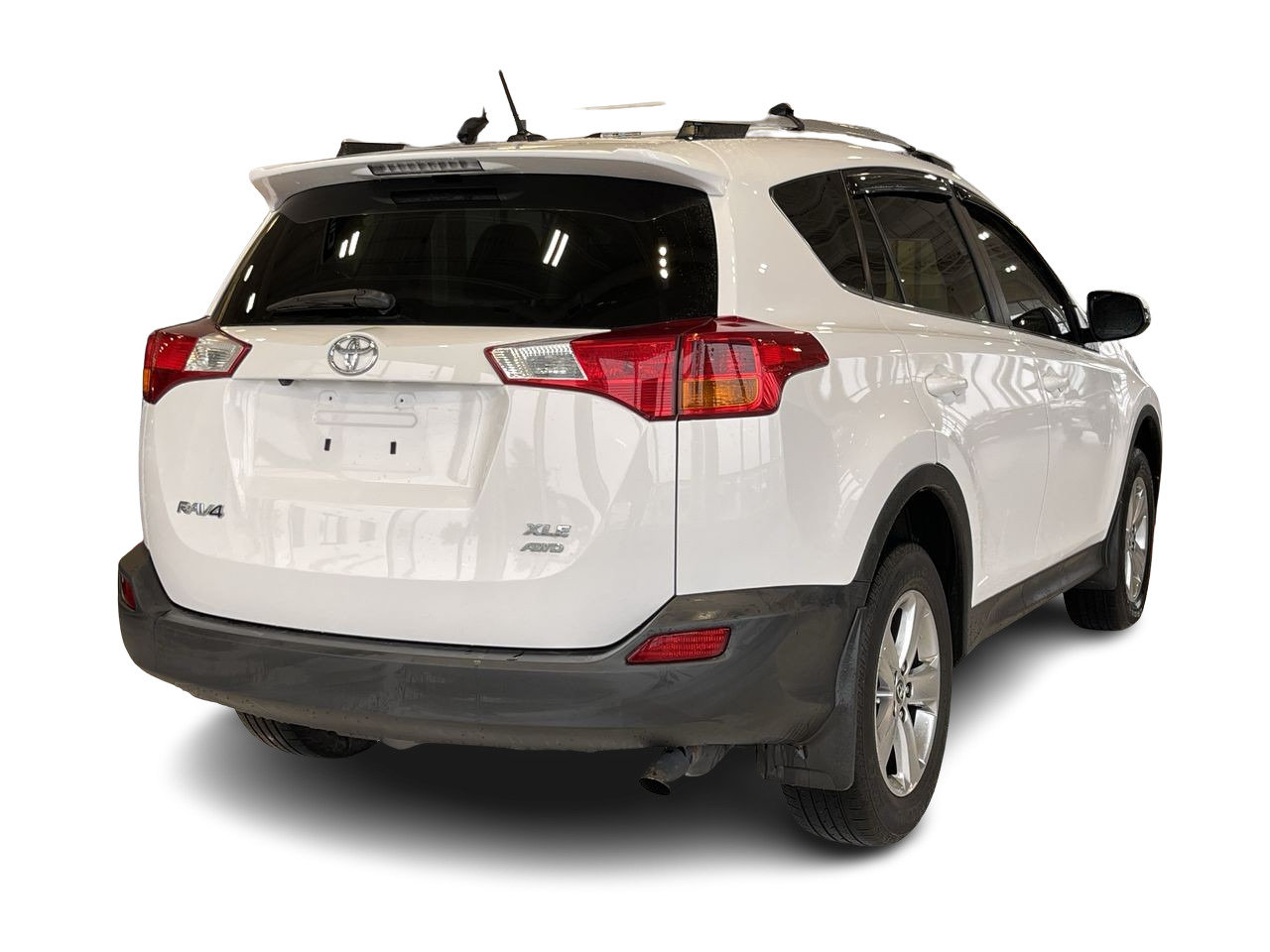 Used 2015 Alpine White Toyota AWD XLE image 10