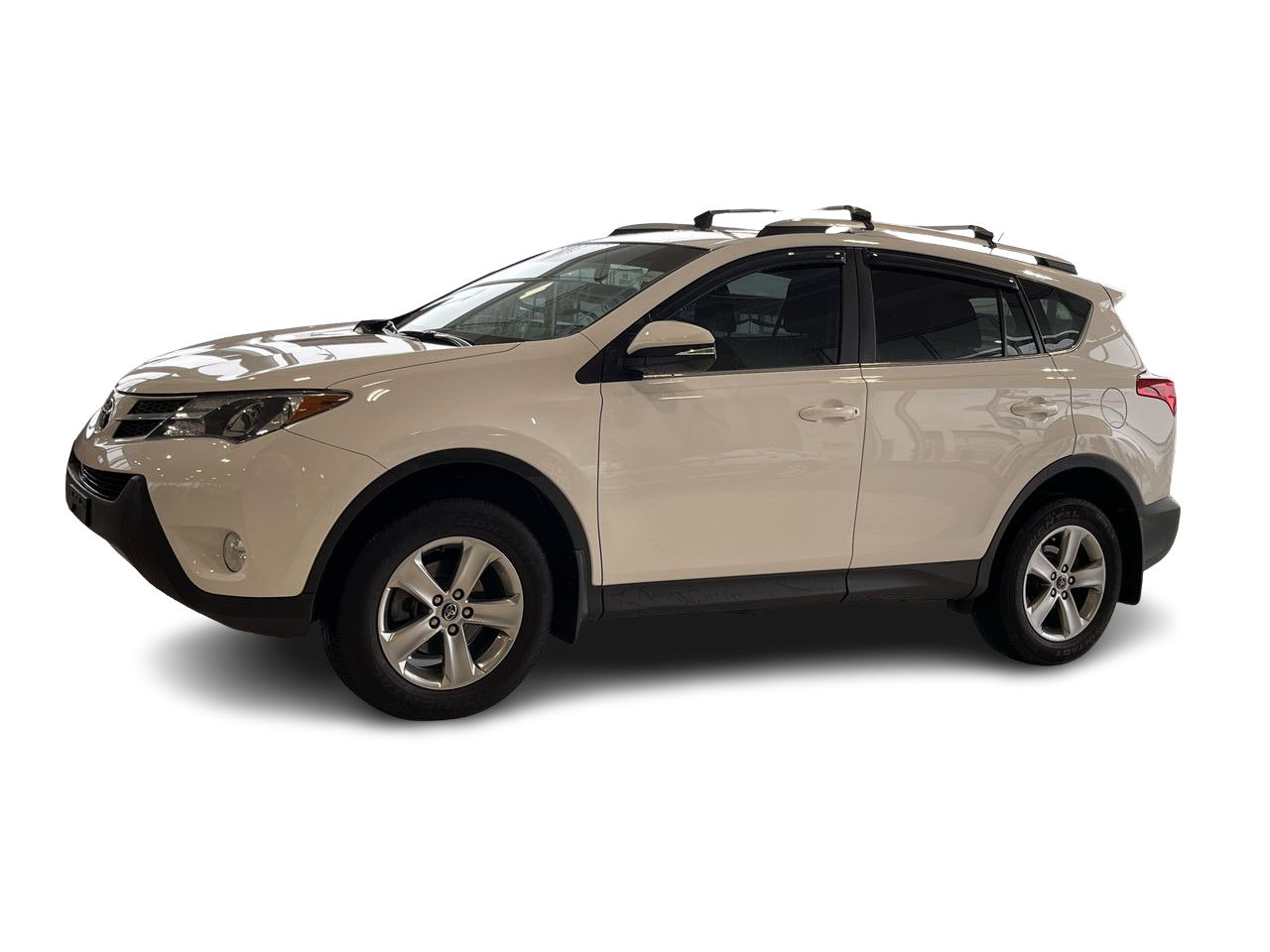 Used 2015 Alpine White Toyota AWD XLE image 4