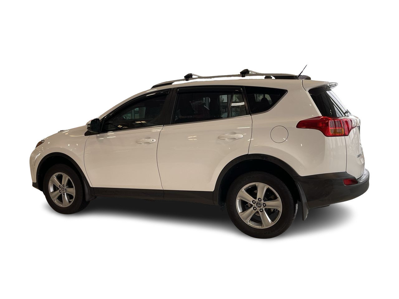 Used 2015 Alpine White Toyota AWD XLE image 6