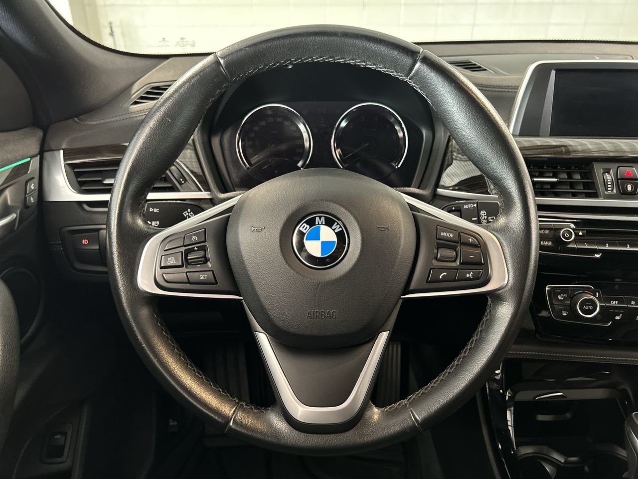 Used 2018 BLACK BMW XDrive28i, Cuir, Bluetooth, Caméra, Xenon, Jantes* image 22