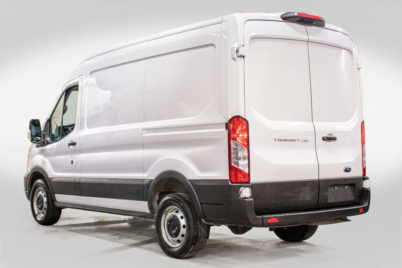 Used 2021 WHITE Ford  image 4