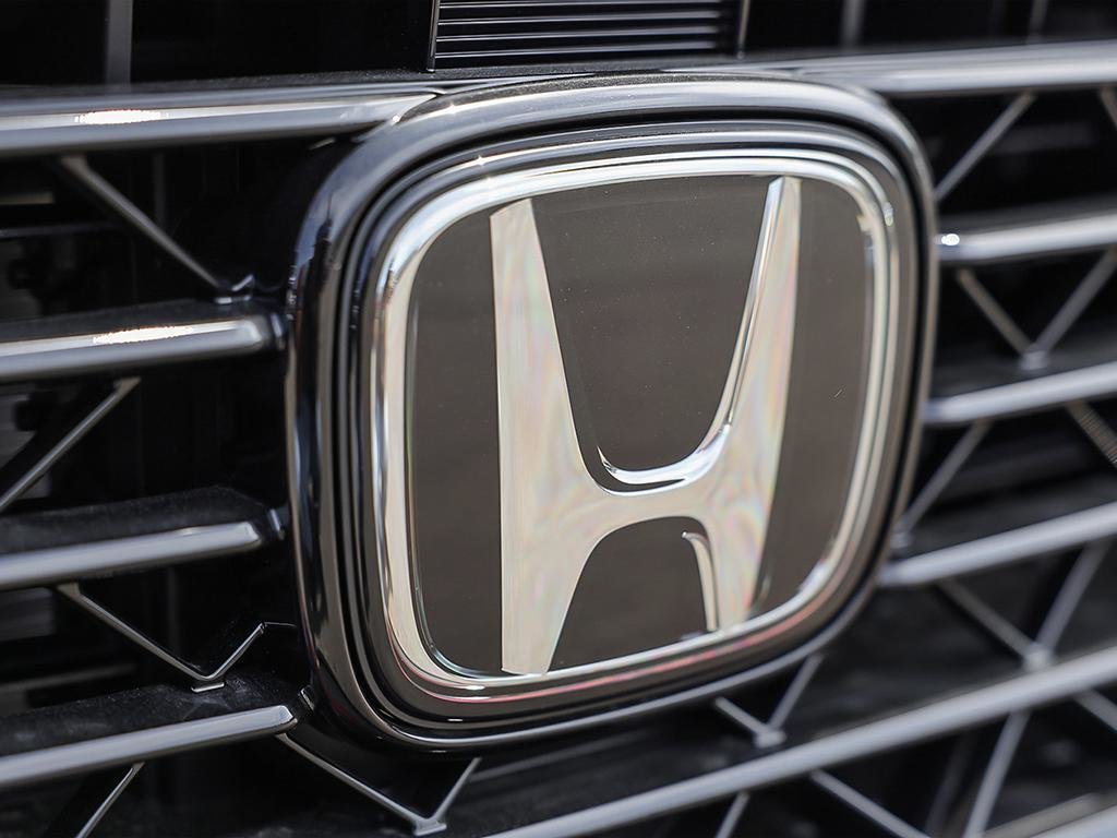 New 2023 Platinum White Pearl Honda EX image 9