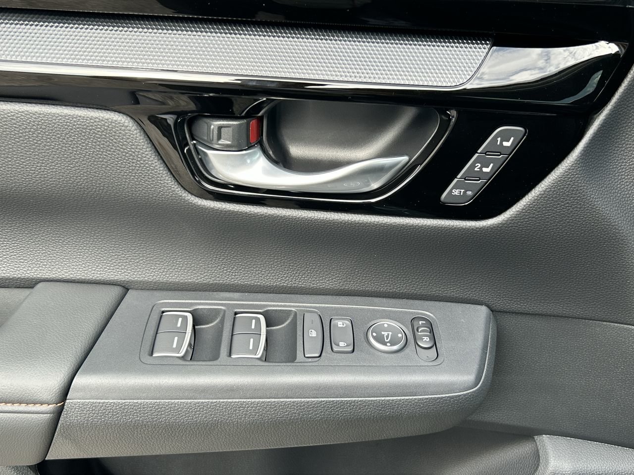 New 2024 Urban Grey Pearl Honda TOURING HYBRID image 21