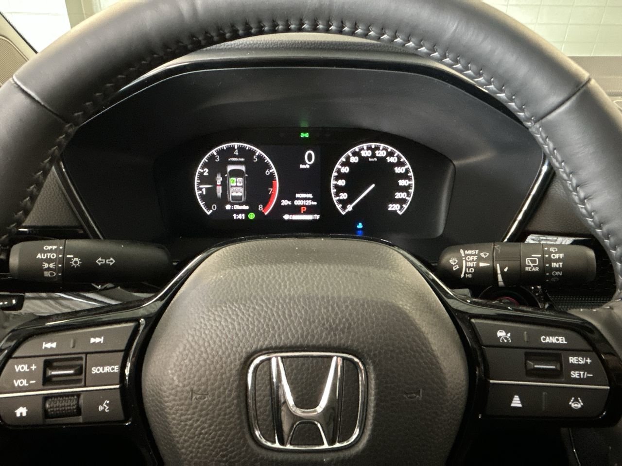 Used 2023 METEOROID GREY METALLIC(NH-904M)-BLACK NO CHARGE Honda Sport, 4RM, Apple carplay, Bluetooth, Caméra, USB* image 23